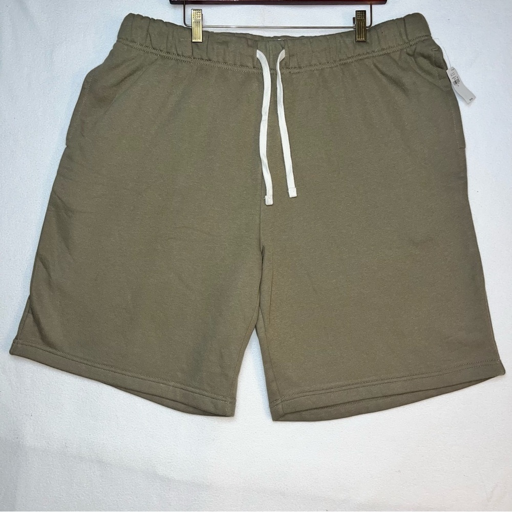 NWT Old Navy Men's Athletic Shorts in Olive Green Sz XL Cozy